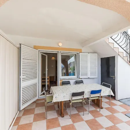 Two-bedroom In Okrug Gornji Lejlighed Trogir